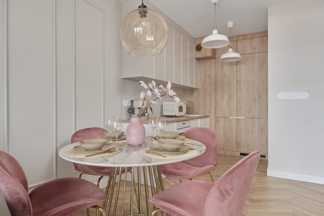 Elegant Apartment With Balcony Krakowska Wroclaw By Renters Prestige Dış mekan fotoğraf